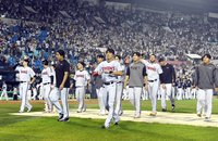 [포토]매직 넘버 1 지우지 못한 LG