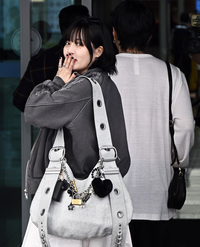 ‘뗄레야 뗄 수 없는’ 현아-용준형 부부, 잘 갔다올게요! [포토]