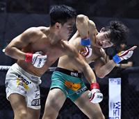 이정현, 로드FC 플라이급 챔피언 첫 방어 성공...12연승 신기록!