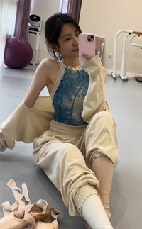 ‘군살제로’ 박지현…발레복 자태로 빛난 매혹 일상