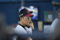 [포토] 염경엽 감독 ‘경기 안풀리네’