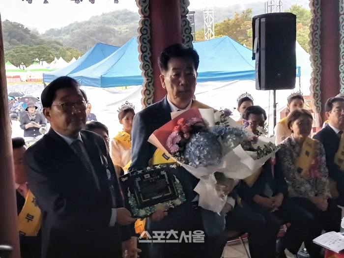 농업부문의 민경천 (사)전국한우협회중앙회 회장.