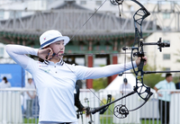 [포토]문예은, 컴파운드 4강을 향해!