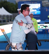 [포토]김우진 꺾고 4강에 진출하는 이우석