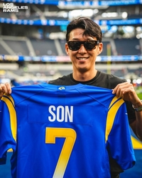 ‘셀럽의 삶’ 손흥민, LA 라이프 만끽…이번엔 NFL 경기장 방문
