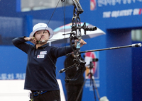 [포토]비를 뚫고 우승을 차지한 박리예