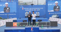 [포토]나란히 시상대에 오른 임시현과 김종우(정몽구배 한국양궁대회