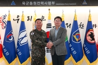 이상일 용인시장, 추석 앞두고 지상작전·동원전력사령부, 제55보병사단 방문 격려