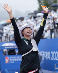 [포토]임시현, 우승했어요!(정몽구배 한국양궁대회)