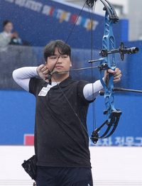 [포토]정몽구배 4강 진출한 전한서