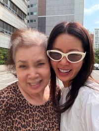 “노인끼리 오면 진료 불가” 치매 모친 돌보는 안선영…병원시스템에 쓴소리