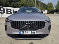 ‘안전의 대명사’가 선사하는 고품격 드라이브: 아델의 선율과 함께한 볼보 XC90 시승기 [원성윤의 가요타요]