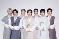 “한복 잘 어울리네”…엔하이픈, 추석 인사 공개