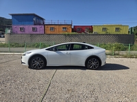 경계를 넘어 질주하다, 엔하이픈의 서사를 닮은 토요타 5세대 신형 프리우스 [원성윤의 가요타요]