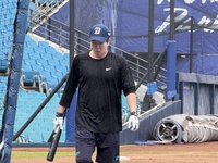 ‘햄스트링 교체’ 박건우 이상 無! 경기 전 타격 훈련 소화…“많이 안 좋네요” 김형준은 ‘깜깜무소식’ [WC2]