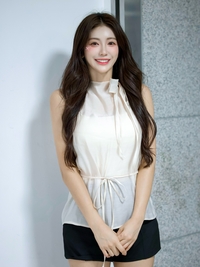 치어리더 김연정, 하주석 선수와 결혼 심경 밝혀…“평생 함께할 소중한 분 생겨”