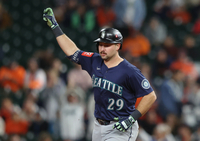 24년 만이라고? ‘홈런왕’ 롤리 쐐기포 쾅! 시애틀, 디트로이트 꺾고 ALCS까지 ‘-1’