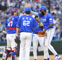 [포토]준PO 1차전 승리한 삼성