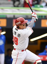 [포토]SSG 고명준, 삼성 김태훈 상대 추격 2점 홈런