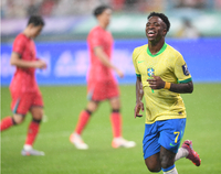 김보라, 잘록한 허리에 과감한 스트랩 비키니 자태 [★SNS]