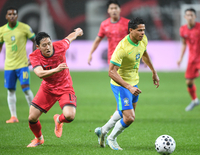 김보라, 잘록한 허리에 과감한 스트랩 비키니 자태 [★SNS]