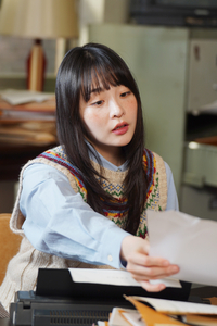 ‘파친코’ 선자는 잊어라…김민하, ‘Y2K 직장인’으로 파격 변신 ‘싱크로율 100%’