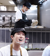 이찬원, 모교 찾아 250인분 아침밥 대접...“후배들 응원하고 싶었다”