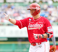 ‘가을 사나이’ 최정, ‘양신’과 어깨 나란히→PS 통산 최다 4구 타이 [준PO2]