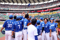 ‘틈새시장 공략 실패’ 삼성, ‘KBO 최초 기록’ 선발 내려보냈지만…‘SSG 필승조’ 벽 못 뚫었다 [SS시선집중]