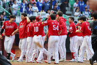 랜더스 가을은 우리가 책임진다! ‘경험을 통한 성장’ 강조한 SSG “PS 통해 더 성장할 것이라 확신” [SS시선집중]