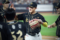 “국가대표 꼭!” 목표 이룬 ‘괴물 타자’→‘신인왕 경쟁’ LG 송승기보다 ‘우위’ 나타낸다 [SS스타]