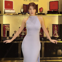 트와이스 모모, 우아함 가득 ‘S라인 드레스’ [★SNS]