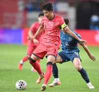 [포토] 손흥민 ‘찬스 다시 만들자’