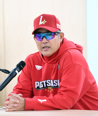 [포토]4차전 출사표 밝히는 SSG 이숭용 감독