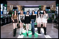 새벽부터 대기줄…YG 베이비몬스터, 뜨겁네