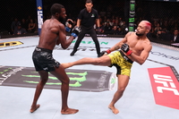 전 플라이급 챔프 피게레도, 테이크다운 압박으로 잭슨 제압…2연패 씻고 밴텀급 챔피언 도전 선언