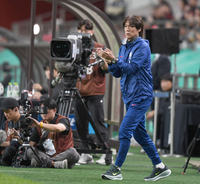 [포토] 홍명보 감독 ‘잘하고 있어’