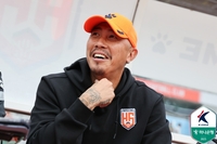 차두리 감독의 화성FC, 내친김에 두 자릿수 승수+한 자릿수 순위까지 도전…고춧가루 부대로 급부상