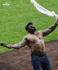 유니폼 찢은 ‘원조 역수출’ 테임즈…분위기는 업↑ 팀은 2연패↓