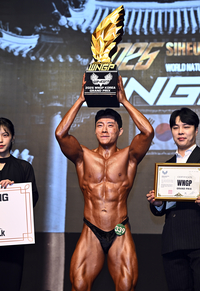 WNGP 시흥 클래식 보디빌딩 에이지 그랑프리 오서준, 영광의 그랑프리 트로피! [포토]