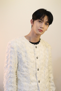 ‘8년만의 솔로 데뷔’ 배진영 “워너원 형들이 응원…코첼라 서고파”[SS인터뷰]