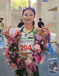 ‘눈물의 라스트댄스’ 女100m 강다슬, 레이스와 이별…후배에게 배턴 넘기다 [전국체전 현장]