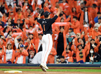 [포토]한화 문동주, 3차전도 승리 지켜냈다!