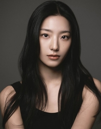 ‘프로미스나인’ 이새롬, 배우로 새출발