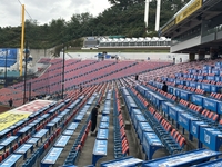 파란 원정석에 가득 찬 오렌지 물결…한화, 원정팬 맞을 준비 완료! [SS현장속으로]