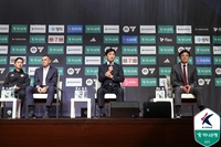 포옛·황선홍 감독이 ‘군무원’ 정정용 감독에게 ‘특산물 보답’ 언급한 이유는?[SS현장]