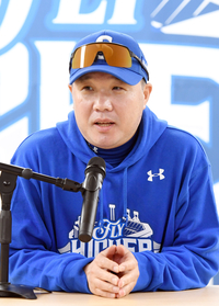 [포토]질문에 답하는 삼성 박진만 감독