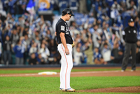 김경문 ‘믿음의 야구’가 매번 정답은 아니다…김서현 등판 ‘판단 미스’ →한화 6회 붕괴로 이어졌다 [PO4]