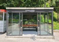 삼척시, 노후 버스승강장 교체 및 냉온열벤치 설치로 시민 편의 증진