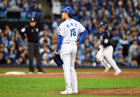 [포토]문현빈에게 3점 홈런 허용한 원태인